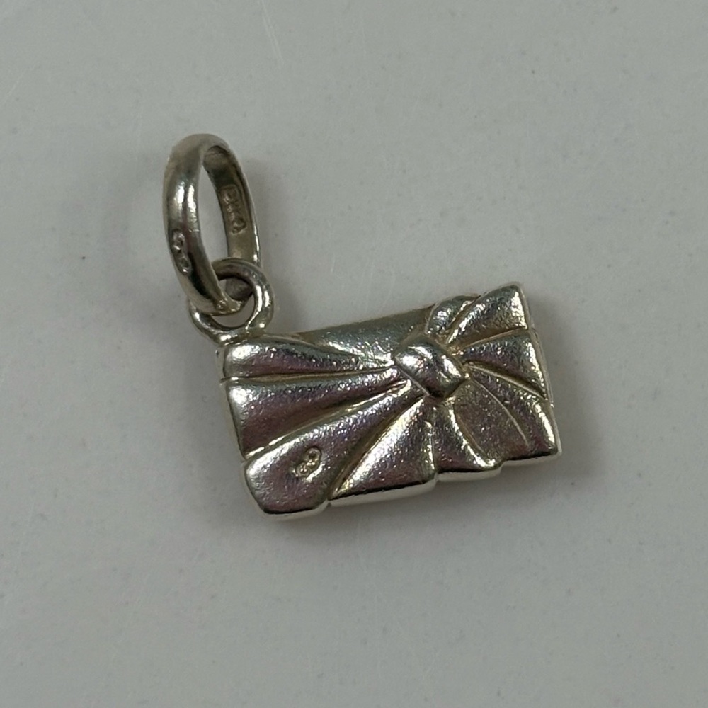 EUC Links of London handbag sterling silver charm